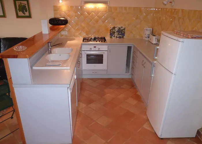 Les Sellettes Apartment